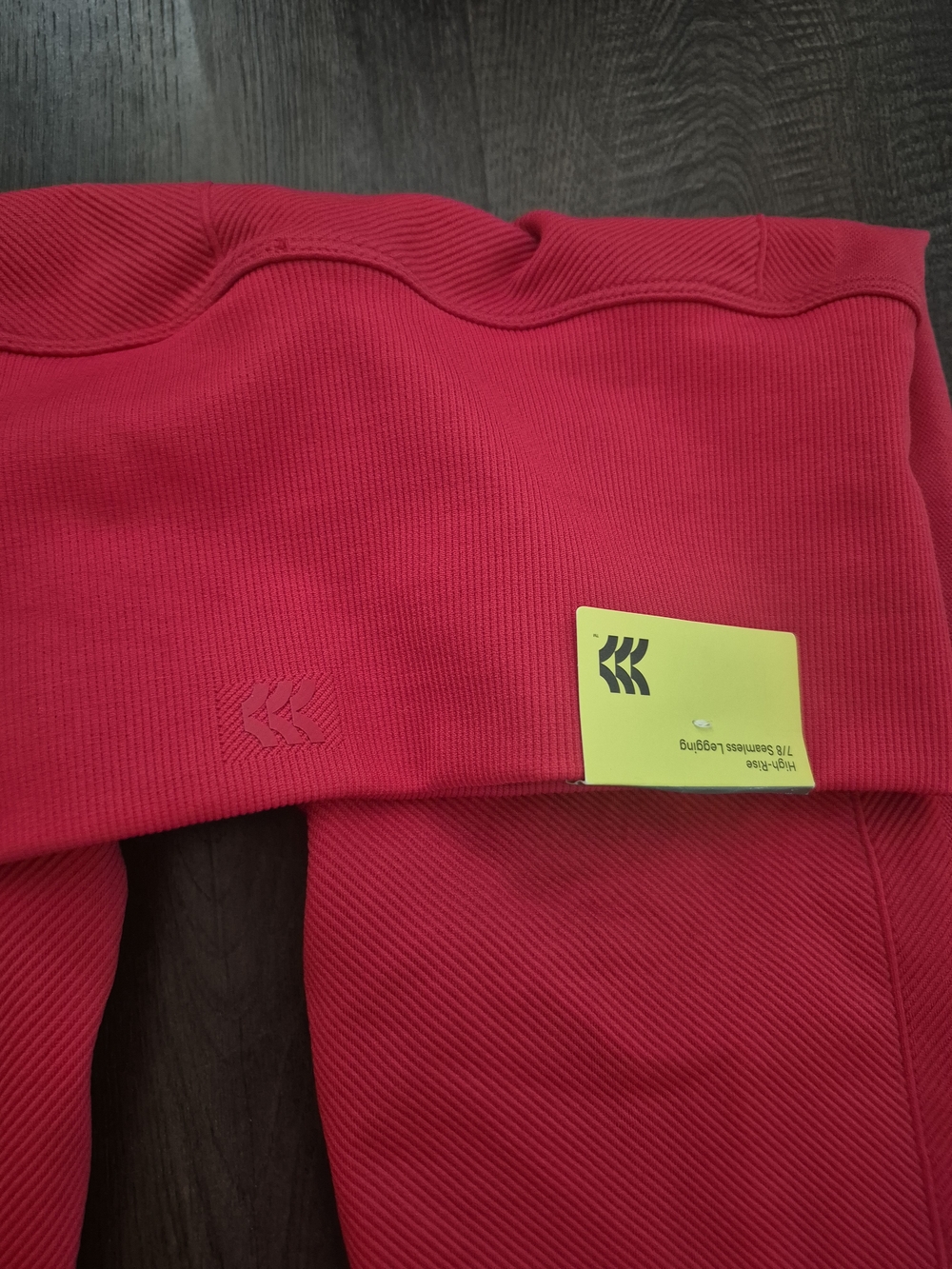 NWT All in Motion Red High-Rise 7/8 Seamless Leggings Size M - Picture 3 of 6